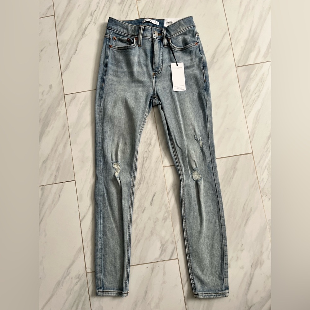 Elizabeth and James Skinny Ankle High Rise Jeans NWT